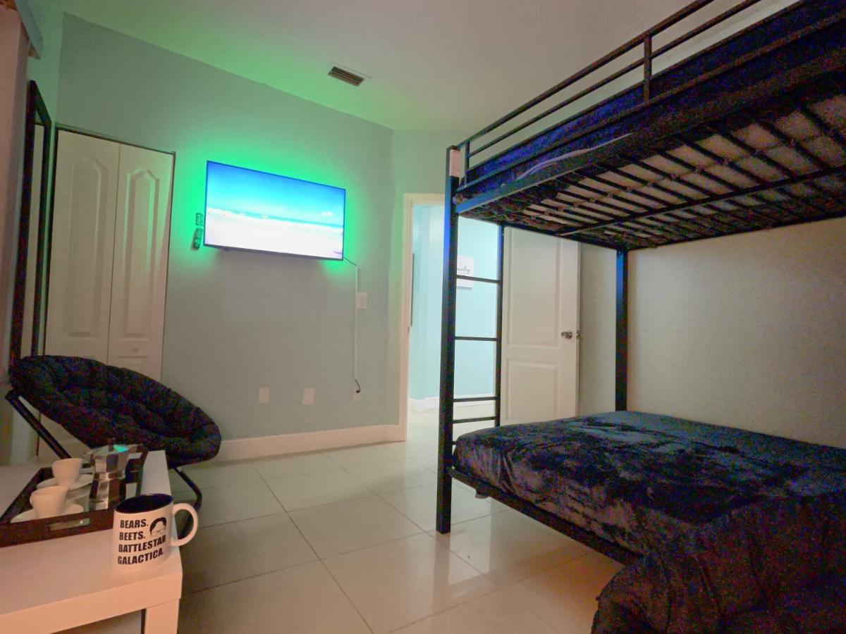 Marlins Park Suites - Apartment 4 - Cafe Colada Suite ไมอามี ภายนอก รูปภาพ