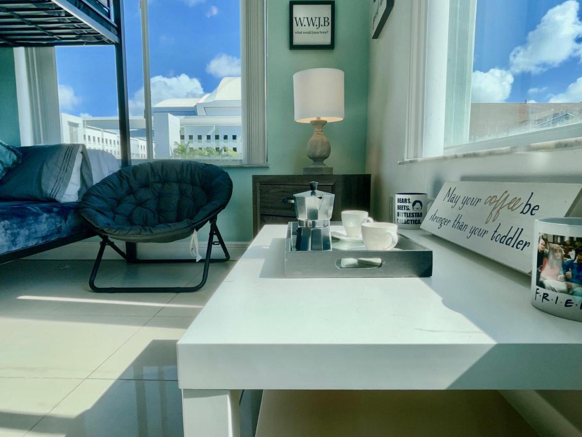 Marlins Park Suites - Apartment 4 - Cafe Colada Suite ไมอามี ภายนอก รูปภาพ